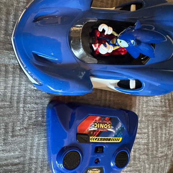 NKOK Team Sonic Racing 2.4Ghz Remote Controlled Car with Turbo Boost. - Picture 7 of 7